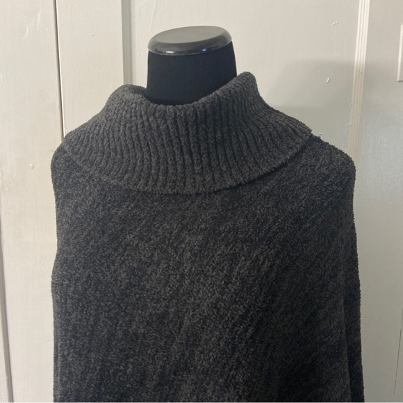 Barefoot Dreams Cozy Chic One Size Plus Asymmetrical Poncho - Picture 11 of 14